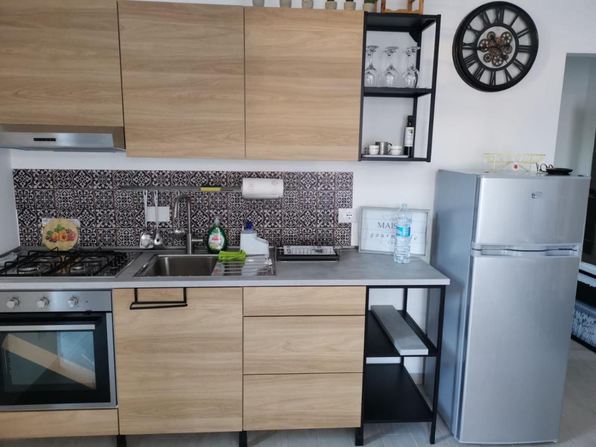 Officinale Rome Apartment, Pineta Sacchetti ภายนอก รูปภาพ