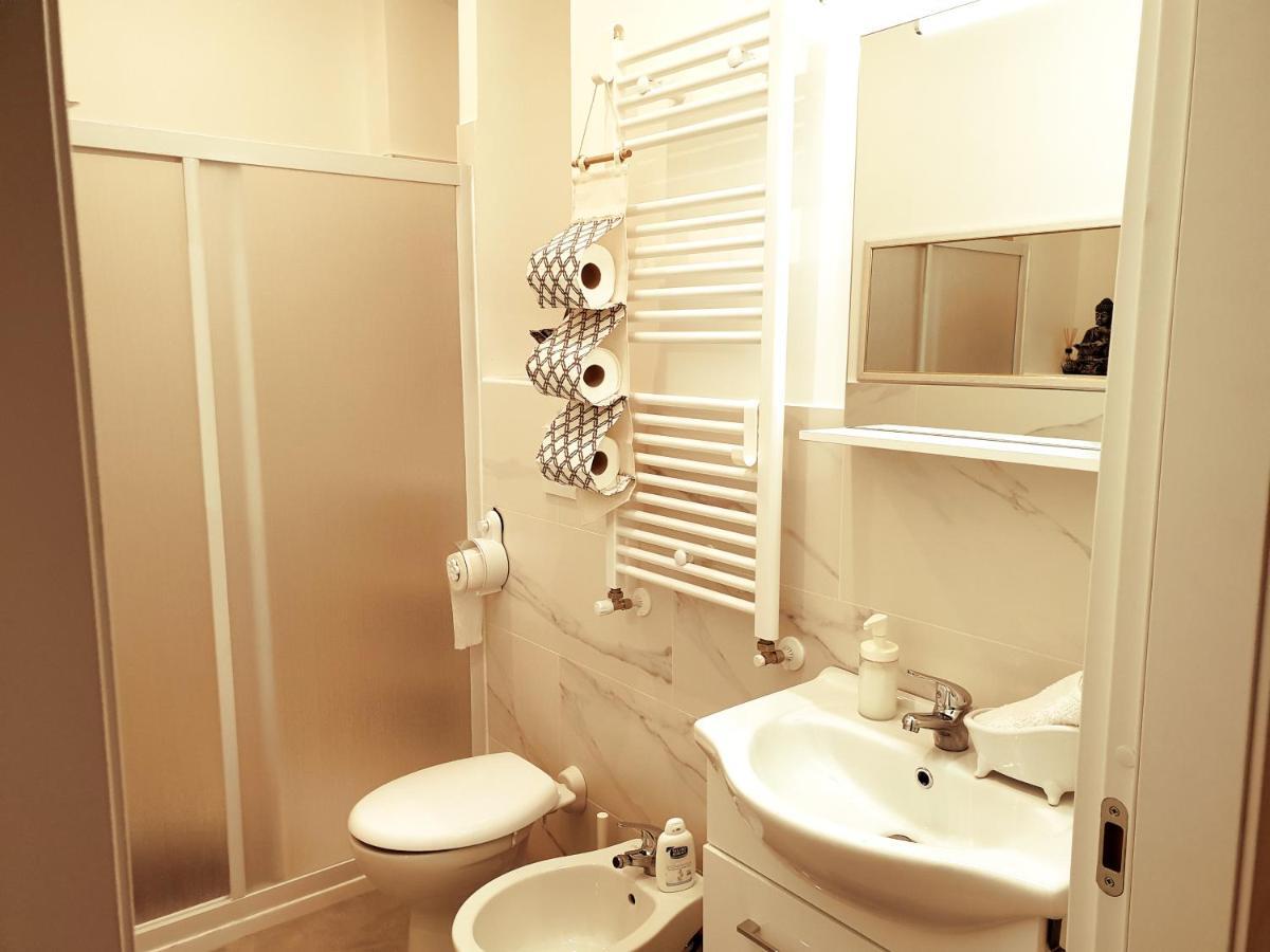 Officinale Rome Apartment, Pineta Sacchetti ภายนอก รูปภาพ