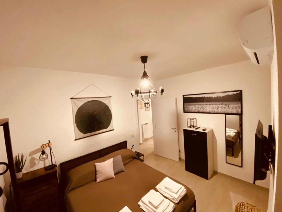 Officinale Rome Apartment, Pineta Sacchetti ภายนอก รูปภาพ
