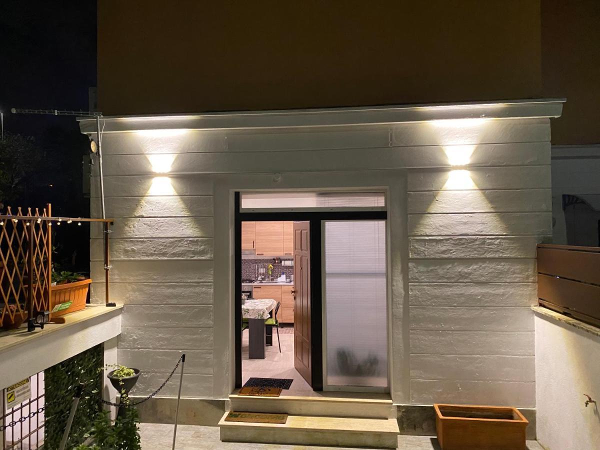Officinale Rome Apartment, Pineta Sacchetti ภายนอก รูปภาพ